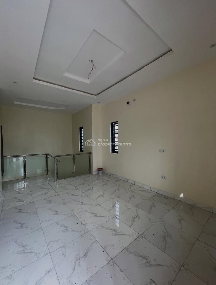 4 Bedroom Apartment, Ologolo, Lekki, Lagos, Flat / Apartment for Rent
