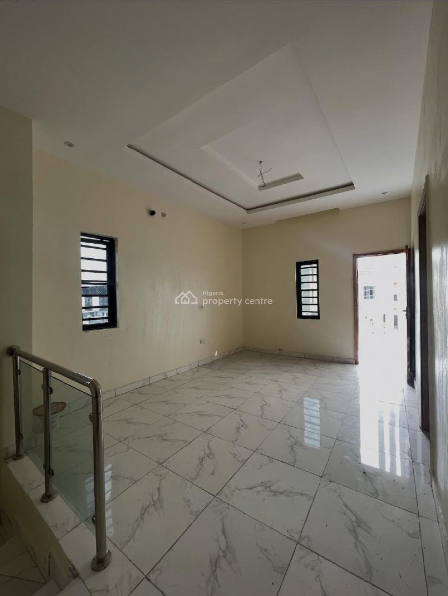 4 Bedroom Apartment, Ologolo, Lekki, Lagos, Flat / Apartment for Rent