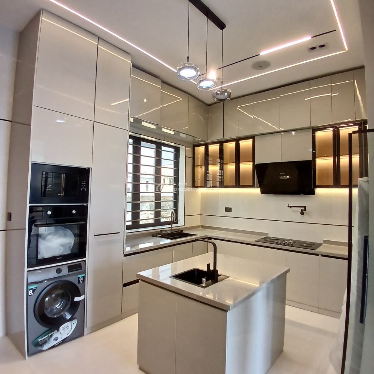 Aesthetically Pleasing 5 Bedroom Detached Duplex with Swimming Pool, Chevron Conservation Center, Lekki, Lagos, Detached Duplex for Sale