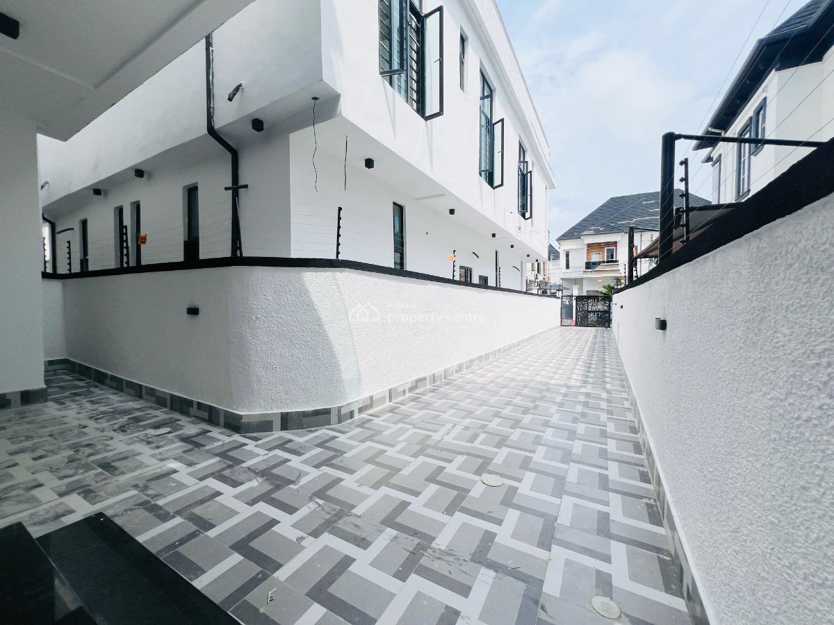 Lovely 4 Bedroom Duplex with Bq, Orchid Road Lekki, Lekki Phase 2, Lekki, Lagos, Semi-detached Duplex for Sale