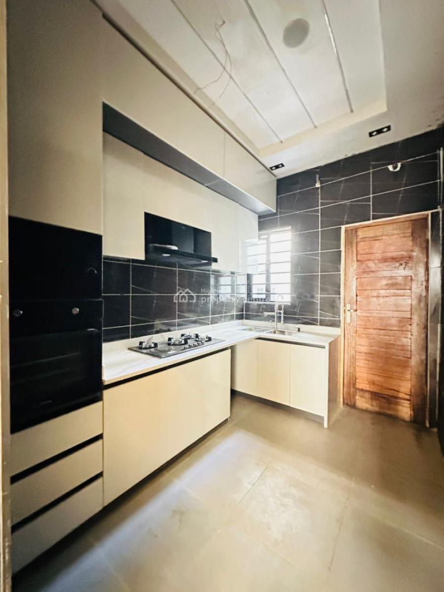 Contemporary 3 Bedroom Terrace Duplex with No Bq, Ikota, Lekki, Lagos, Terraced Duplex for Sale