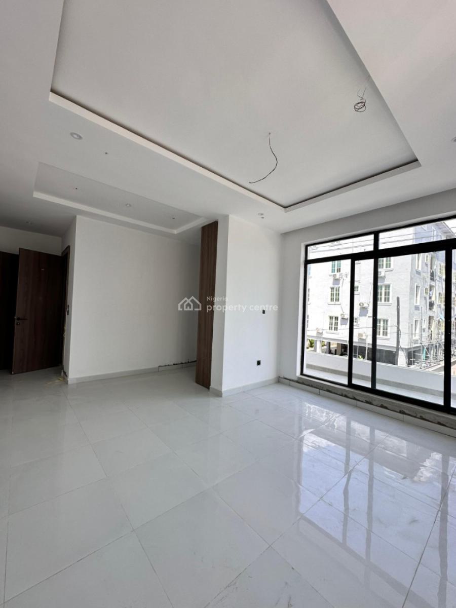 Elegantly Built 2 Bedroom Apartment, Lekki Phase 1, Lekki, Lagos, Block of Flats for Sale