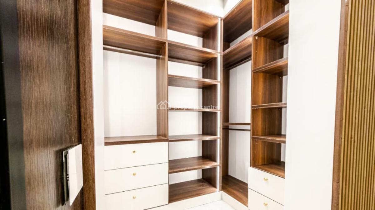 Cute 2 Bedroom Apartment, Lekki Phase 1, Lekki, Lagos, Flat / Apartment Short Let