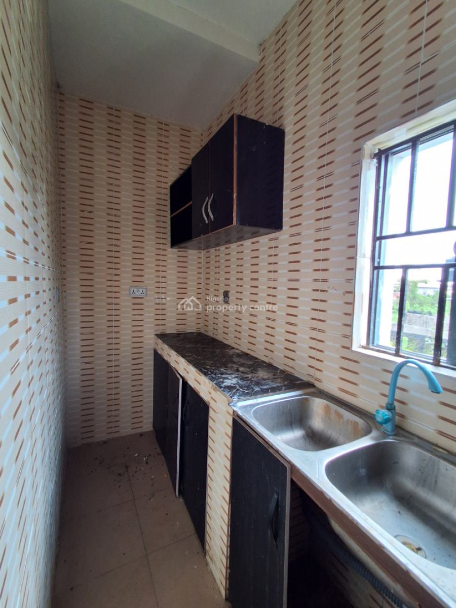 2 Bedroom Flat Upstairs, Badore, Ajah, Lagos, House for Rent