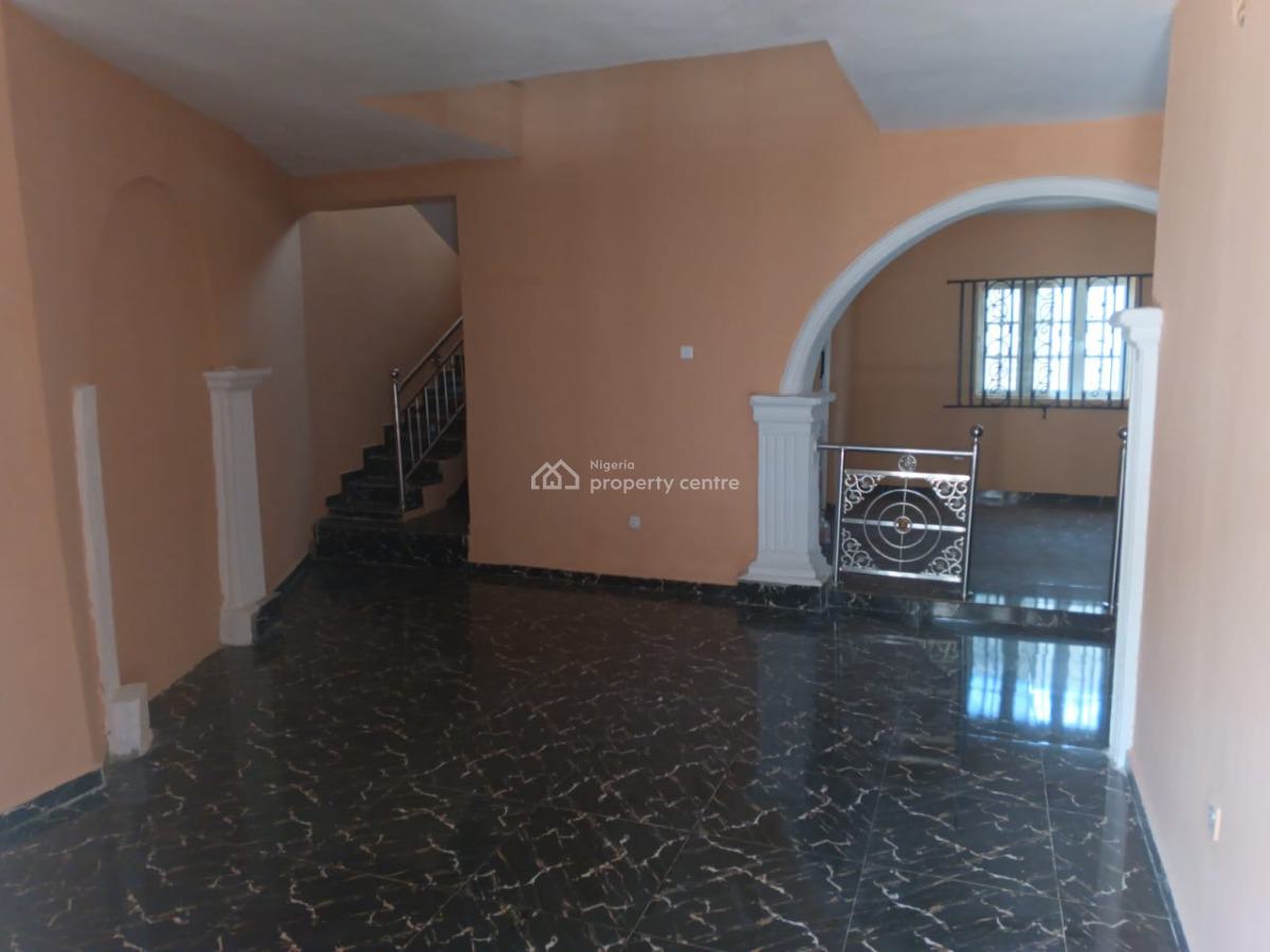 a Spaciously Built 5 Bedroom Duplex, Akingbade, New Gbagi Market, Ibadan, Oyo, Semi-detached Duplex for Rent