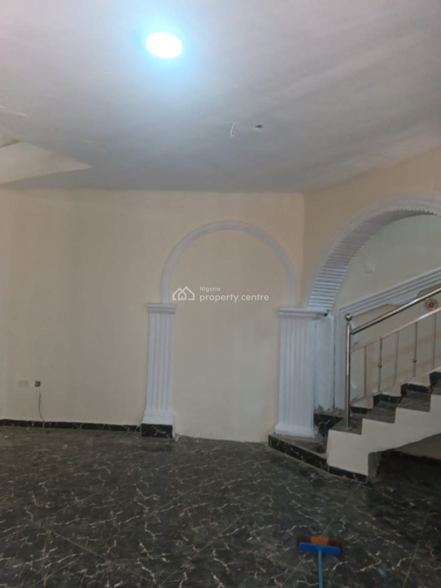 a Spaciously Built 5 Bedroom Duplex, Akingbade, New Gbagi Market, Ibadan, Oyo, Semi-detached Duplex for Rent
