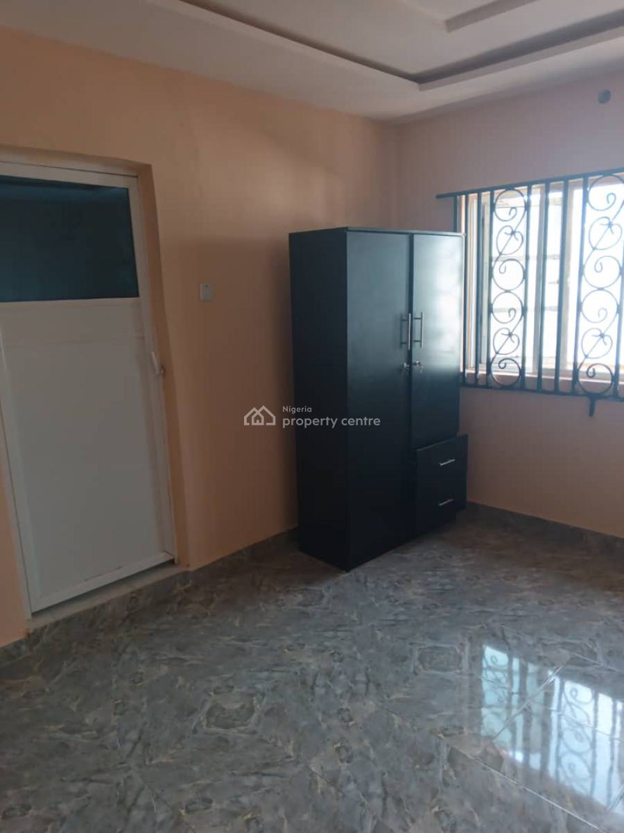 a Spaciously Built 5 Bedroom Duplex, Akingbade, New Gbagi Market, Ibadan, Oyo, Semi-detached Duplex for Rent