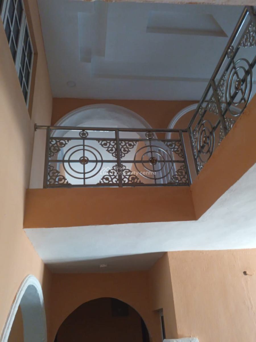 a Spaciously Built 5 Bedroom Duplex, Akingbade, New Gbagi Market, Ibadan, Oyo, Semi-detached Duplex for Rent