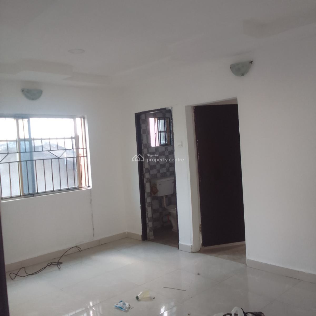 Luxury Newly Renovated Massive Mini with 2toilet Pop Ceiling Upstairs, Unity Plam Crescent Behind Mrs Fuel Station, Badore, Ibeju Lekki, Lagos, Mini Flat (room and Parlour) for Rent
