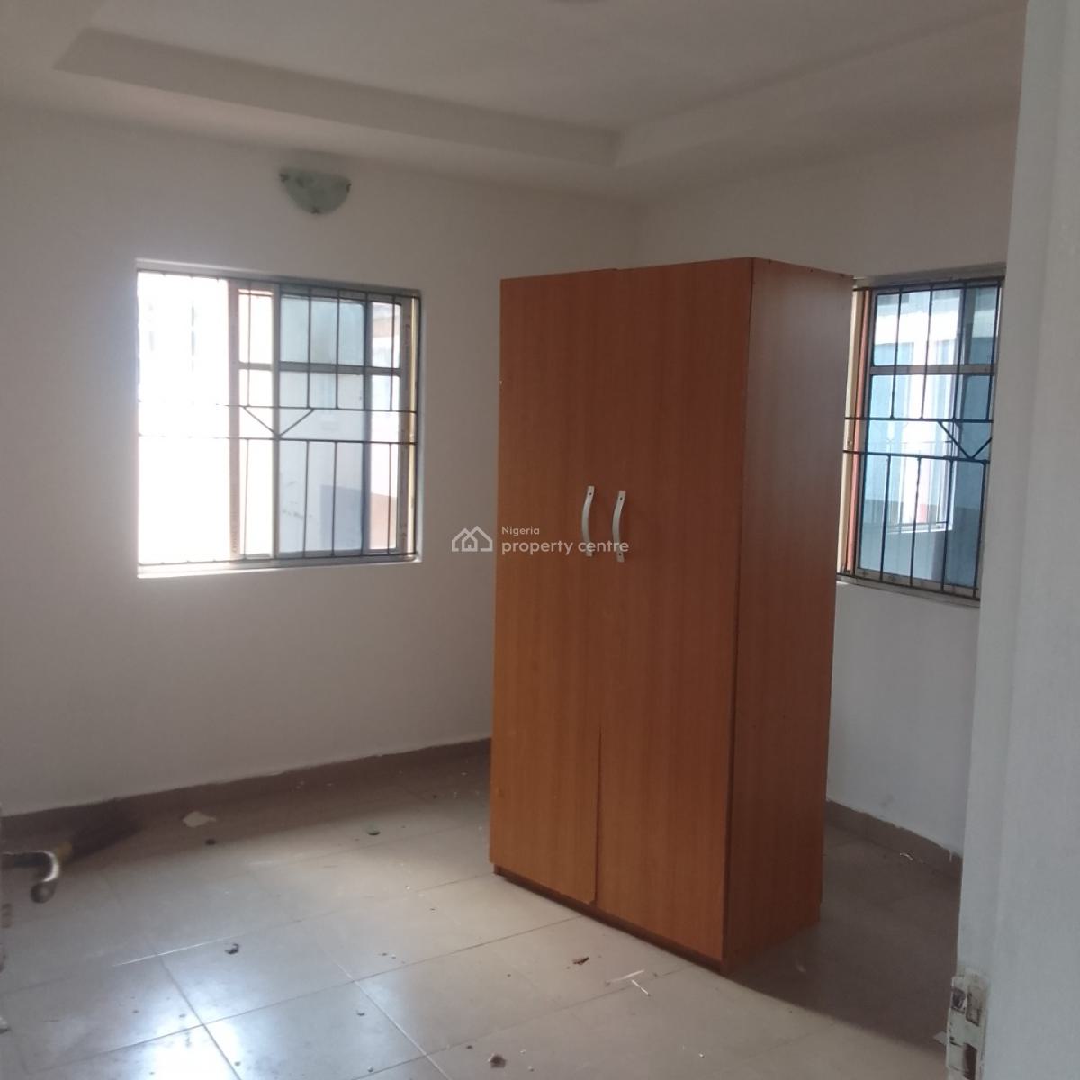 Luxury Newly Renovated Massive Mini with 2toilet Pop Ceiling Upstairs, Unity Plam Crescent Behind Mrs Fuel Station, Badore, Ibeju Lekki, Lagos, Mini Flat (room and Parlour) for Rent
