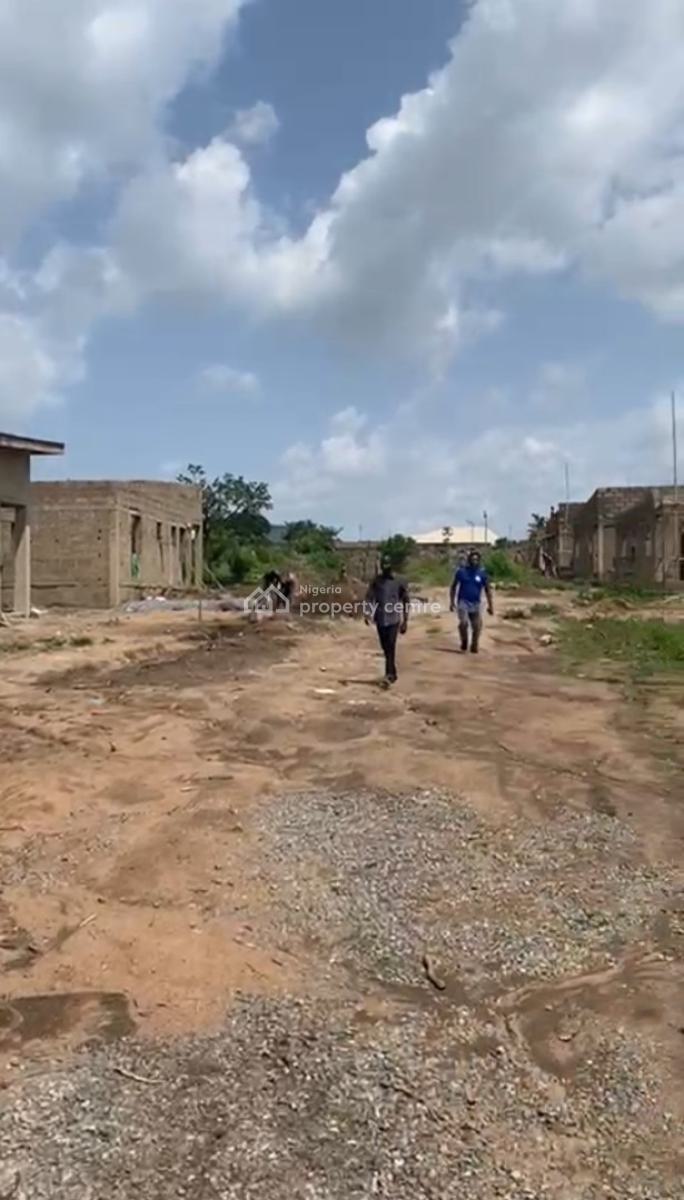 Luxury 3 Bedroom Bungalow,3bedroom Semi Detached&fully Detached Duplex, Omituntun Estate, Ajoda New Town, Ibadan, Oyo, Detached Bungalow for Sale