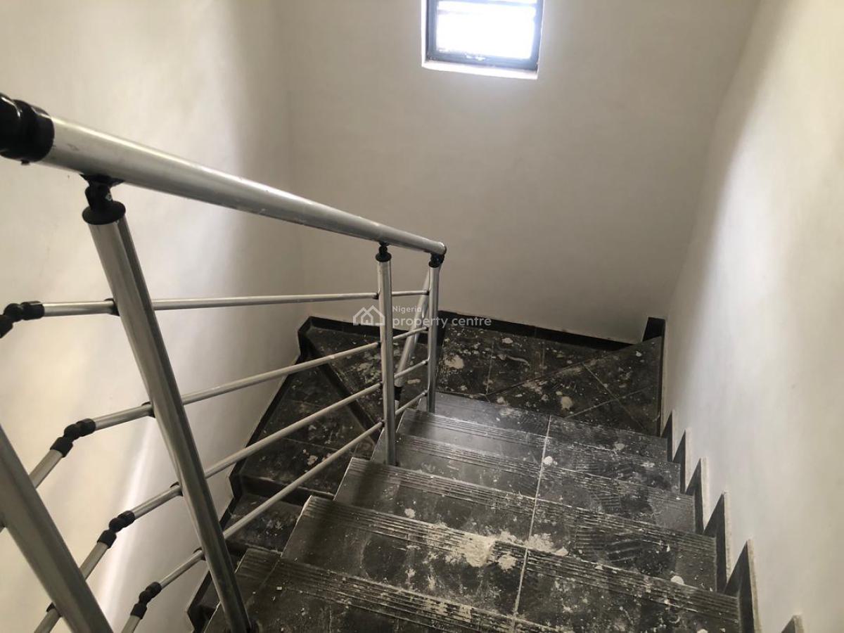 5-bedroom Semi-detached Duplex, General Paint, Sangotedo, Ajah, Lagos, Semi-detached Duplex for Sale