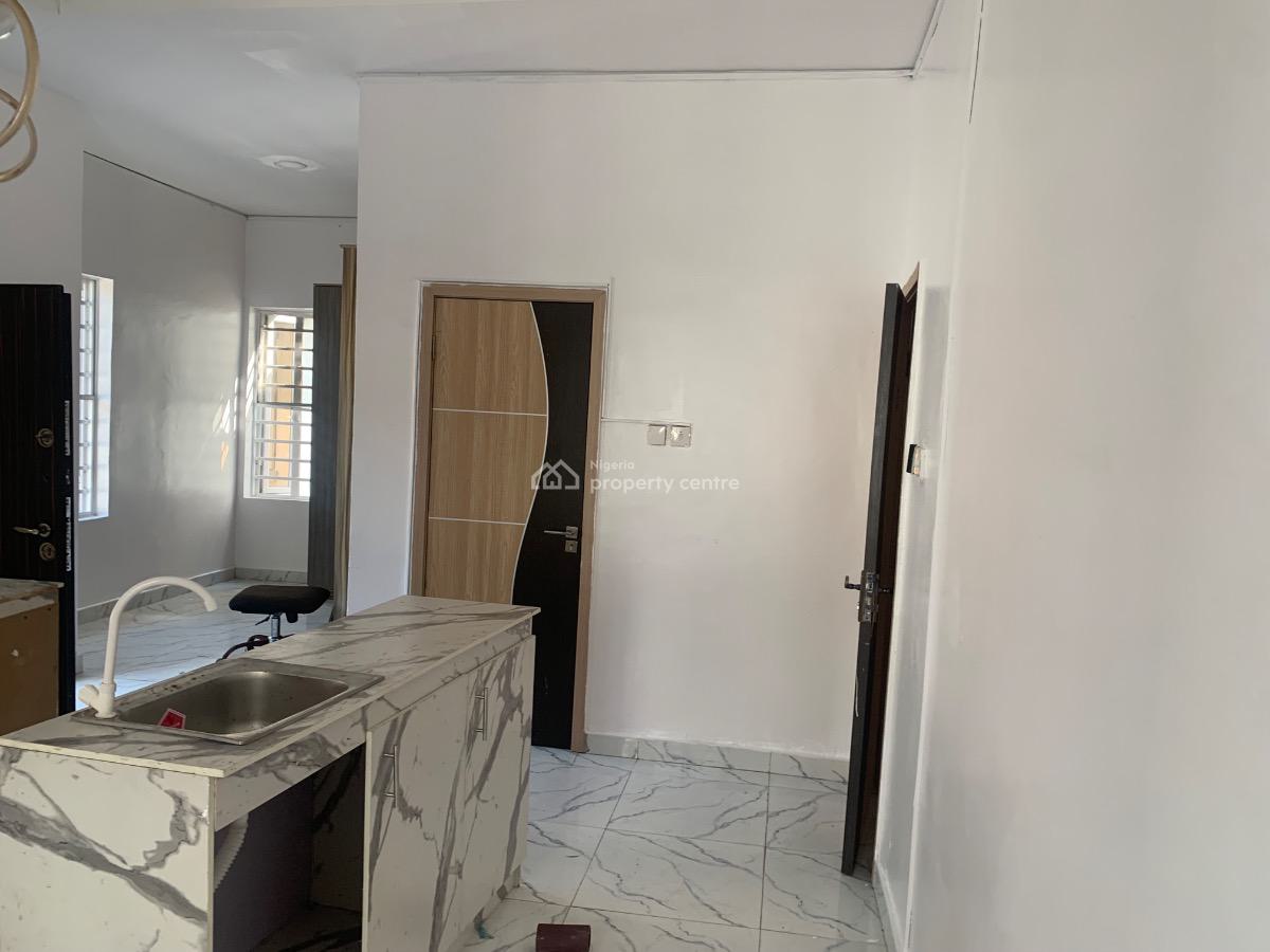 Self Contain (studio), Lekki, Lagos, Self Contain (single Rooms) for Rent