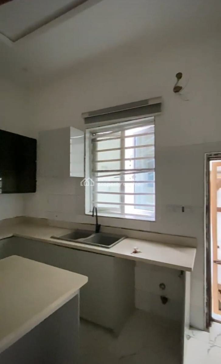Downstairs Room Self Con { Video}, Royal Pine Estate Orchid Road, Lekki, Lagos, Self Contain (single Rooms) for Rent