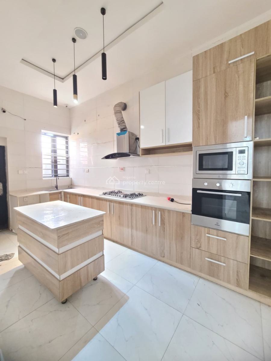 Massive 4bedroom Duplex, Orchid Road, Lekki, Lagos, Terraced Duplex for Sale