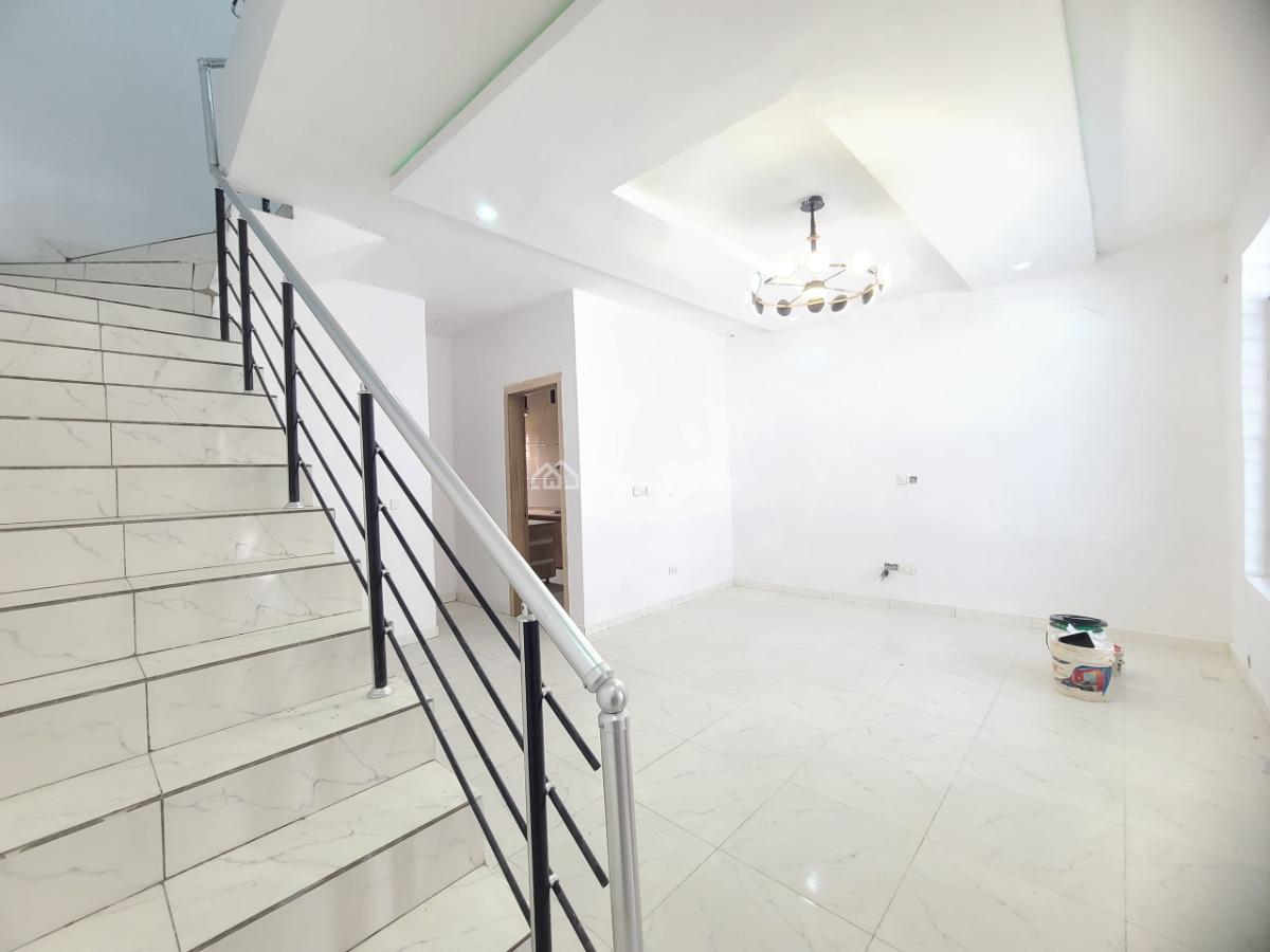 Massive 4bedroom Duplex, Orchid Road, Lekki, Lagos, Terraced Duplex for Sale