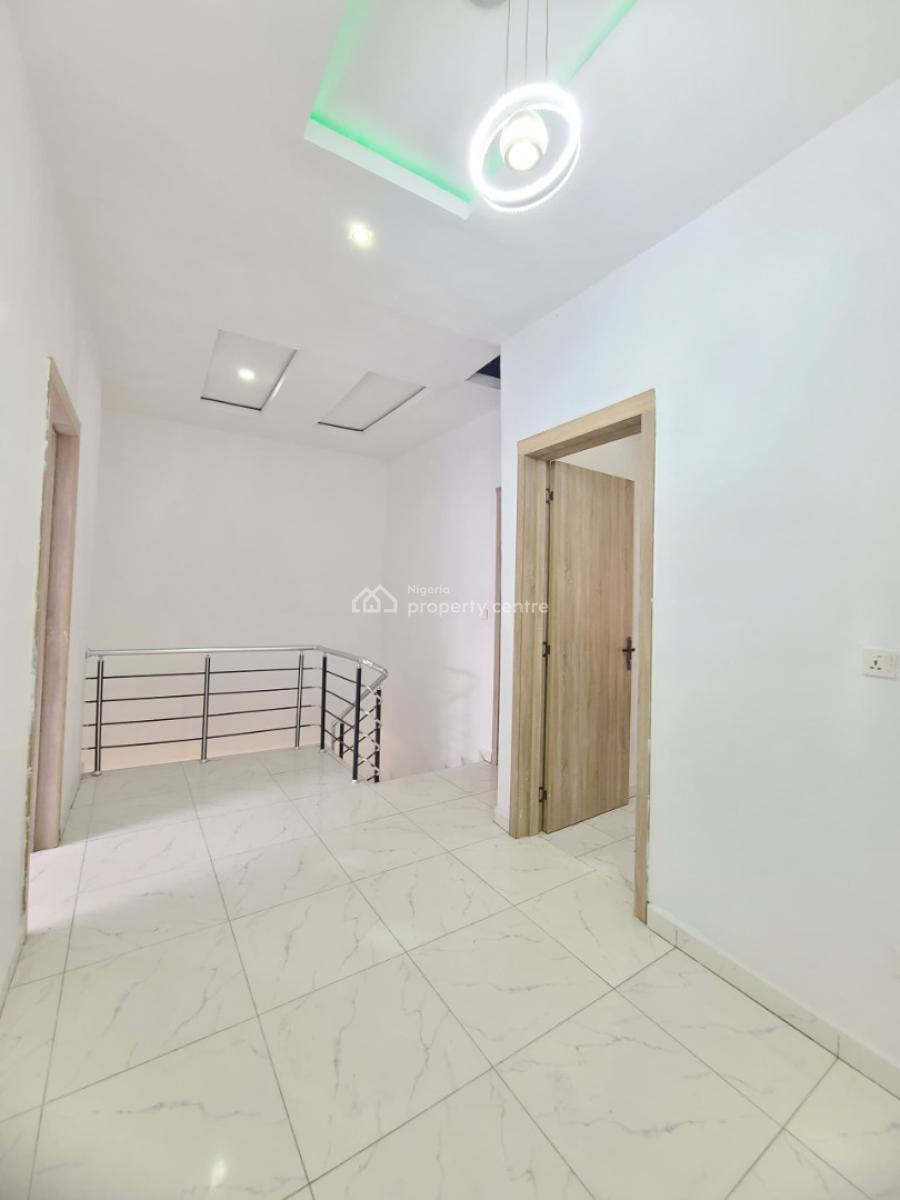 Massive 4bedroom Duplex, Orchid Road, Lekki, Lagos, Terraced Duplex for Sale