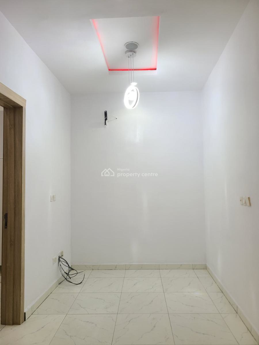 Massive 4bedroom Duplex, Orchid Road, Lekki, Lagos, Terraced Duplex for Sale