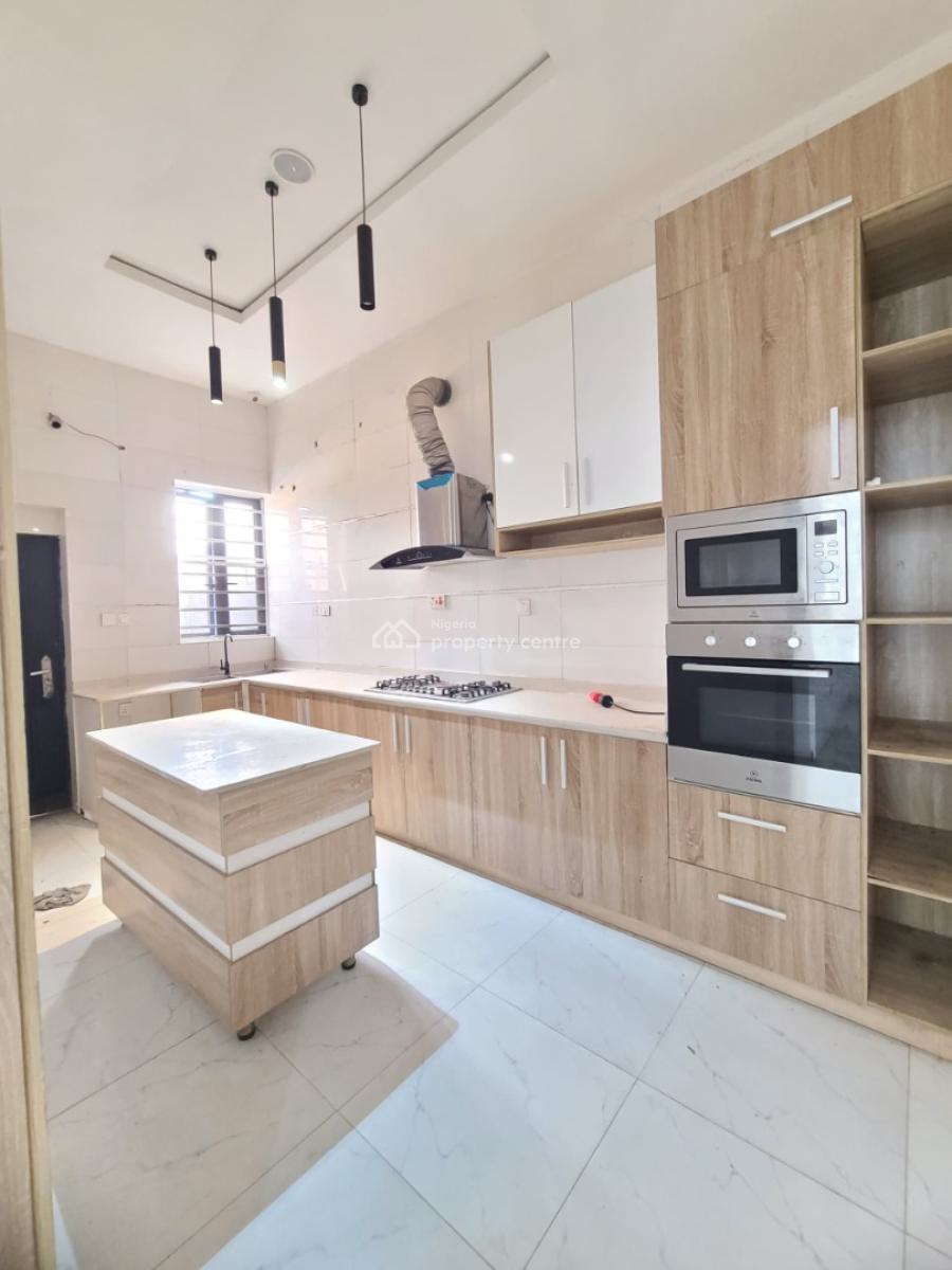 Massive 4bedroom Duplex, Orchid Road, Lekki, Lagos, Terraced Duplex for Sale