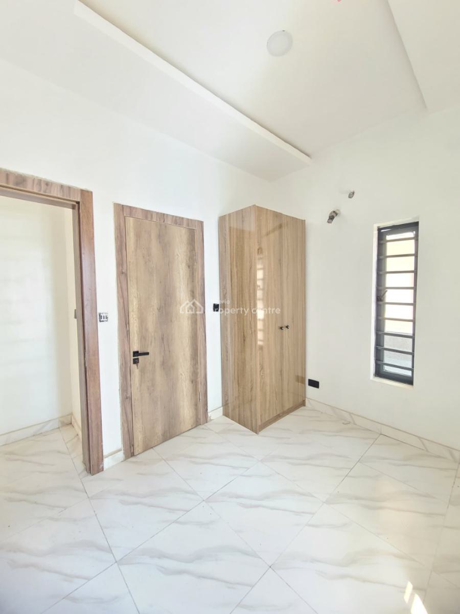 Massive 4bedroom Duplex, Orchid Road, Lekki, Lagos, Terraced Duplex for Sale