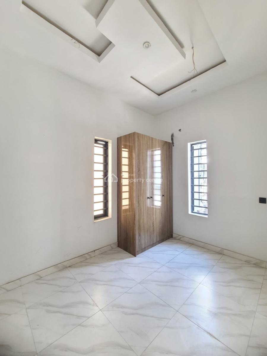 Massive 4bedroom Duplex, Orchid Road, Lekki, Lagos, Terraced Duplex for Sale