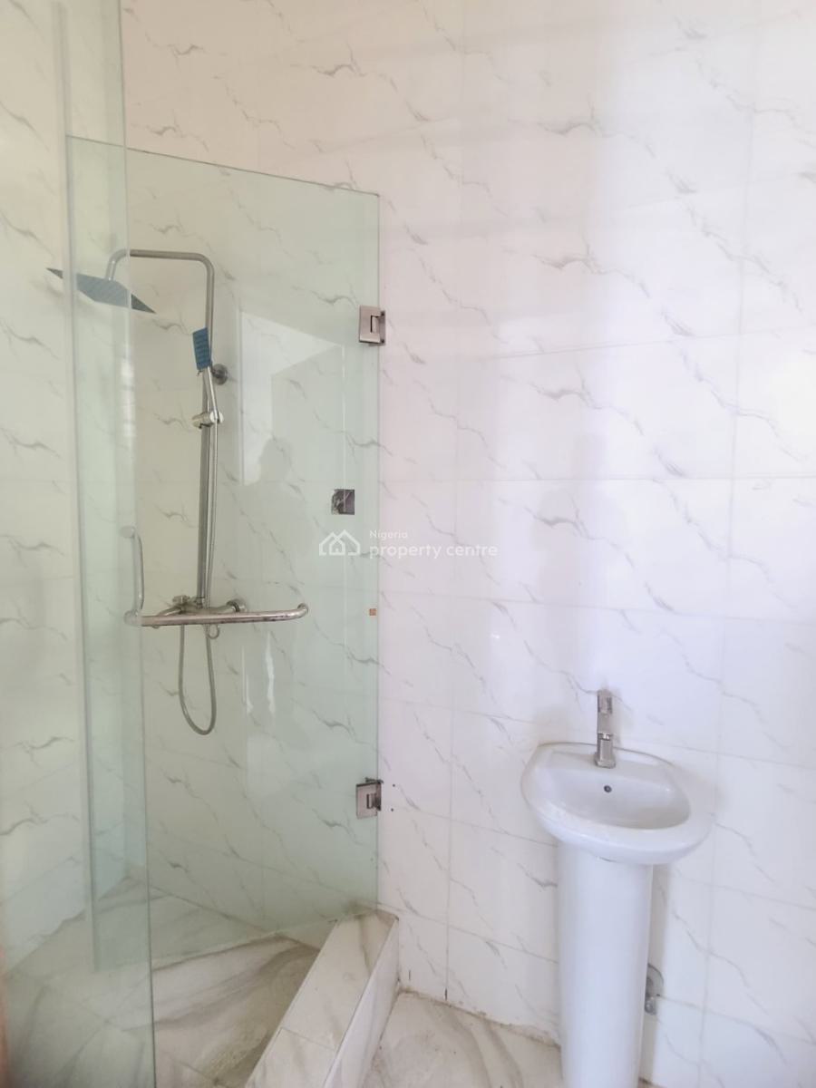 Massive 4bedroom Duplex, Orchid Road, Lekki, Lagos, Terraced Duplex for Sale