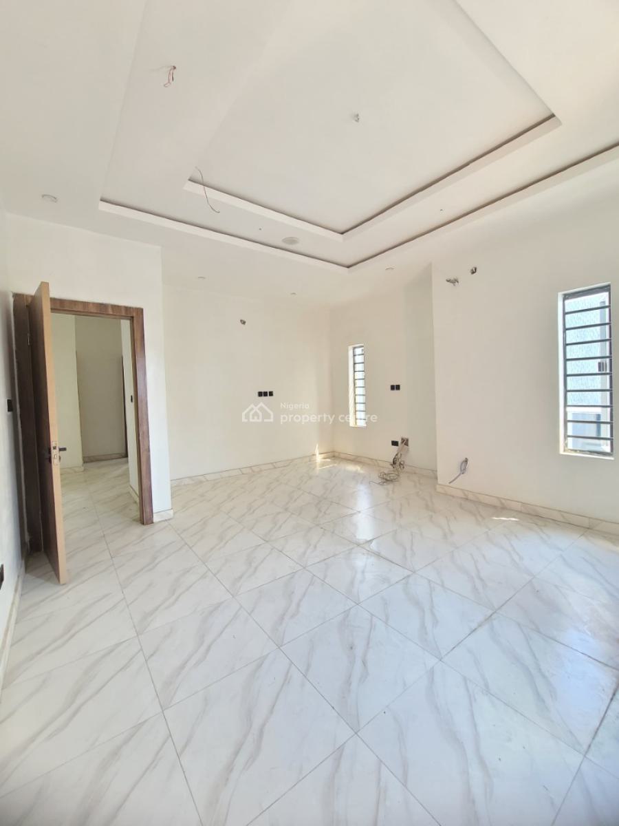 Massive 4bedroom Duplex, Orchid Road, Lekki, Lagos, Terraced Duplex for Sale