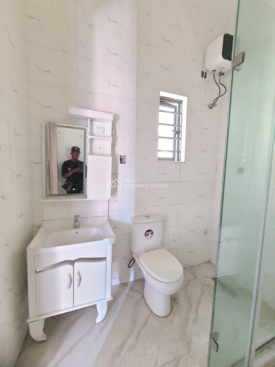 Massive 4bedroom Duplex, Orchid Road, Lekki, Lagos, Terraced Duplex for Sale