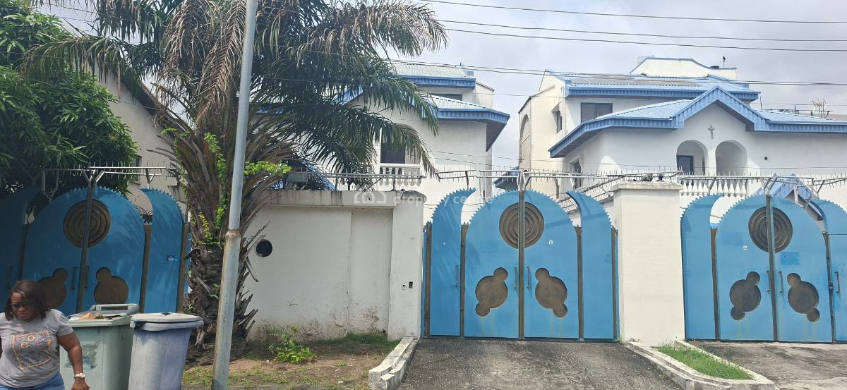 1,000 Sq of Land with  Existing Structure, Lekki Phase 1, Lekki, Lagos, Mixed-use Land for Sale