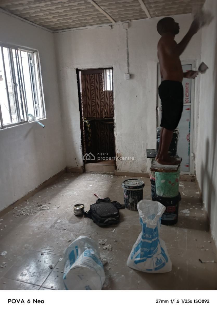 Room Self Contained (newly Renovated), Lawanson Road, Ojuelegba, Surulere, Lagos, Self Contain (single Rooms) for Rent