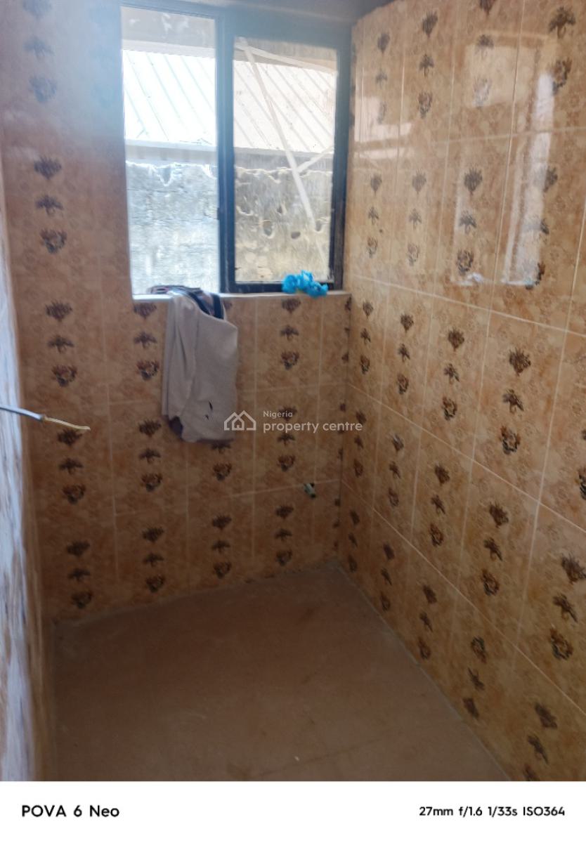 Room Self Contained (newly Renovated), Lawanson Road, Ojuelegba, Surulere, Lagos, Self Contain (single Rooms) for Rent