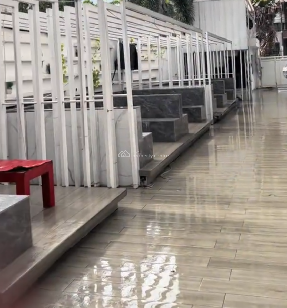 Executive Bar and Lounge, Victoria Island (vi), Lagos, Restaurant / Bar for Rent