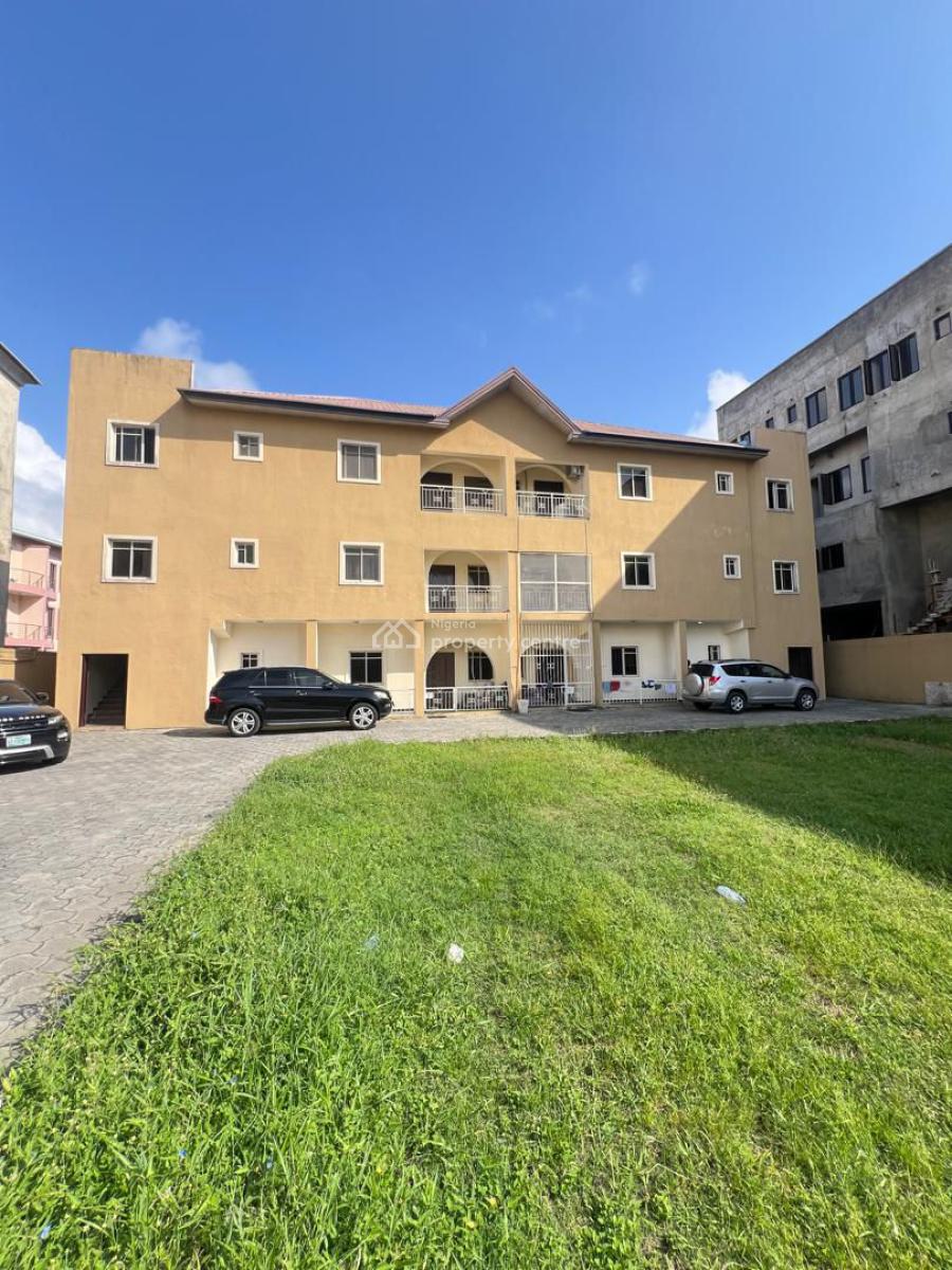 2 Bedroom Apartment in a Serene Estate, Victoria Island (vi), Lagos, Flat / Apartment for Rent