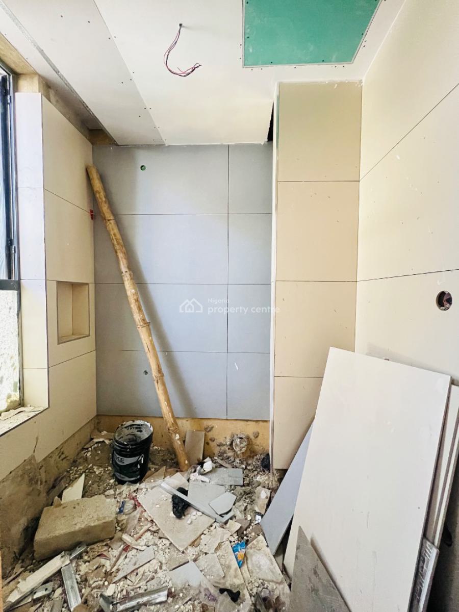 Looking for a Good Investment? This Property Is Worth It., Lekki Phase 1, Lekki Phase 1, Lekki, Lagos, Flat / Apartment for Sale