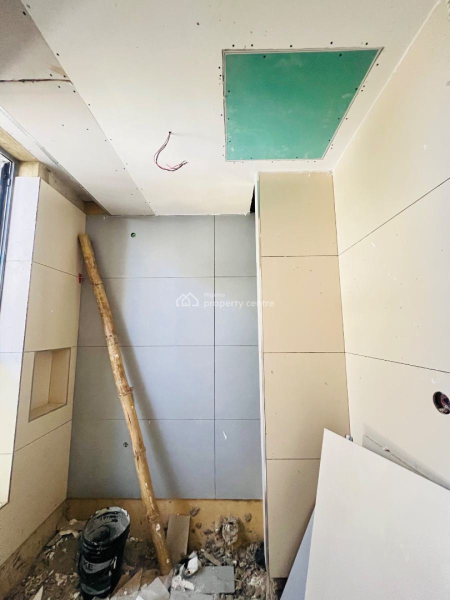 Looking for a Good Investment? This Property Is Worth It., Lekki Phase 1, Lekki Phase 1, Lekki, Lagos, Flat / Apartment for Sale