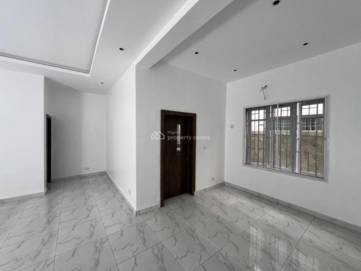 Big 2 Bedroom Apartment, Lekki Phase 1, Lekki, Lagos, Flat / Apartment for Rent