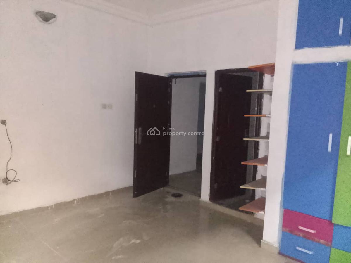 Spacious 4 Bedroom in a Quiet and Serene Neighborhood, New Heaven Avenue Rumuolukwu, Eneka, Port Harcourt, Rivers, Flat / Apartment for Rent
