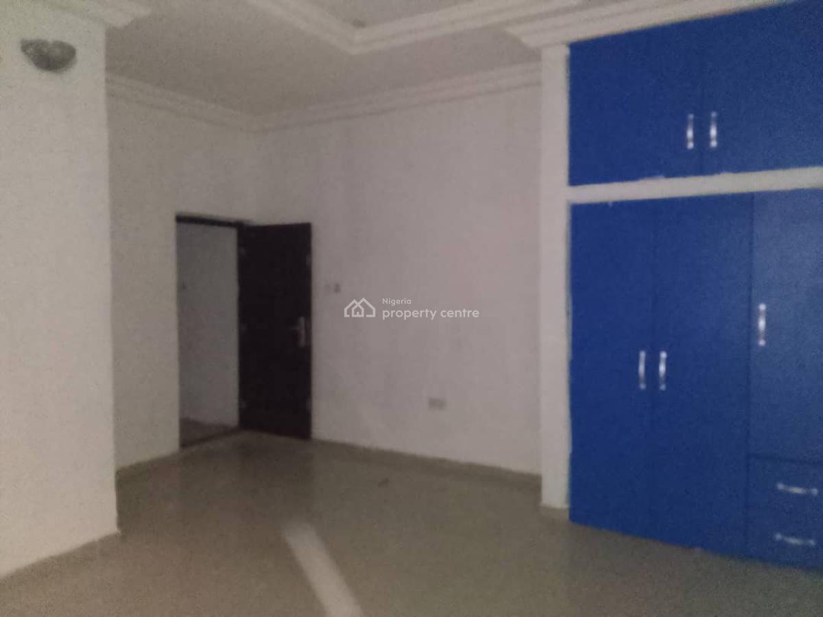 Spacious 4 Bedroom in a Quiet and Serene Neighborhood, New Heaven Avenue Rumuolukwu, Eneka, Port Harcourt, Rivers, Flat / Apartment for Rent