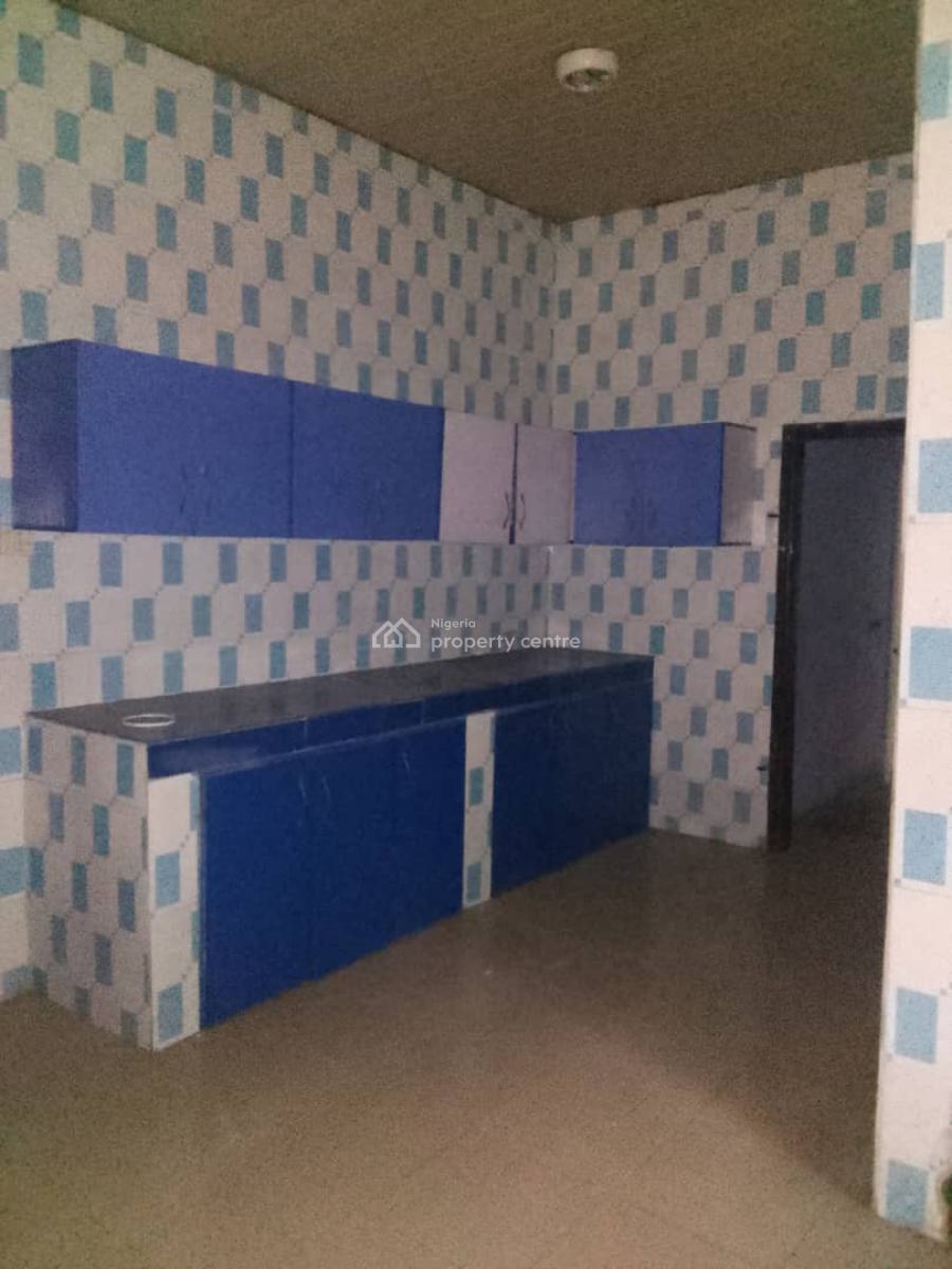 Spacious 4 Bedroom in a Quiet and Serene Neighborhood, New Heaven Avenue Rumuolukwu, Eneka, Port Harcourt, Rivers, Flat / Apartment for Rent