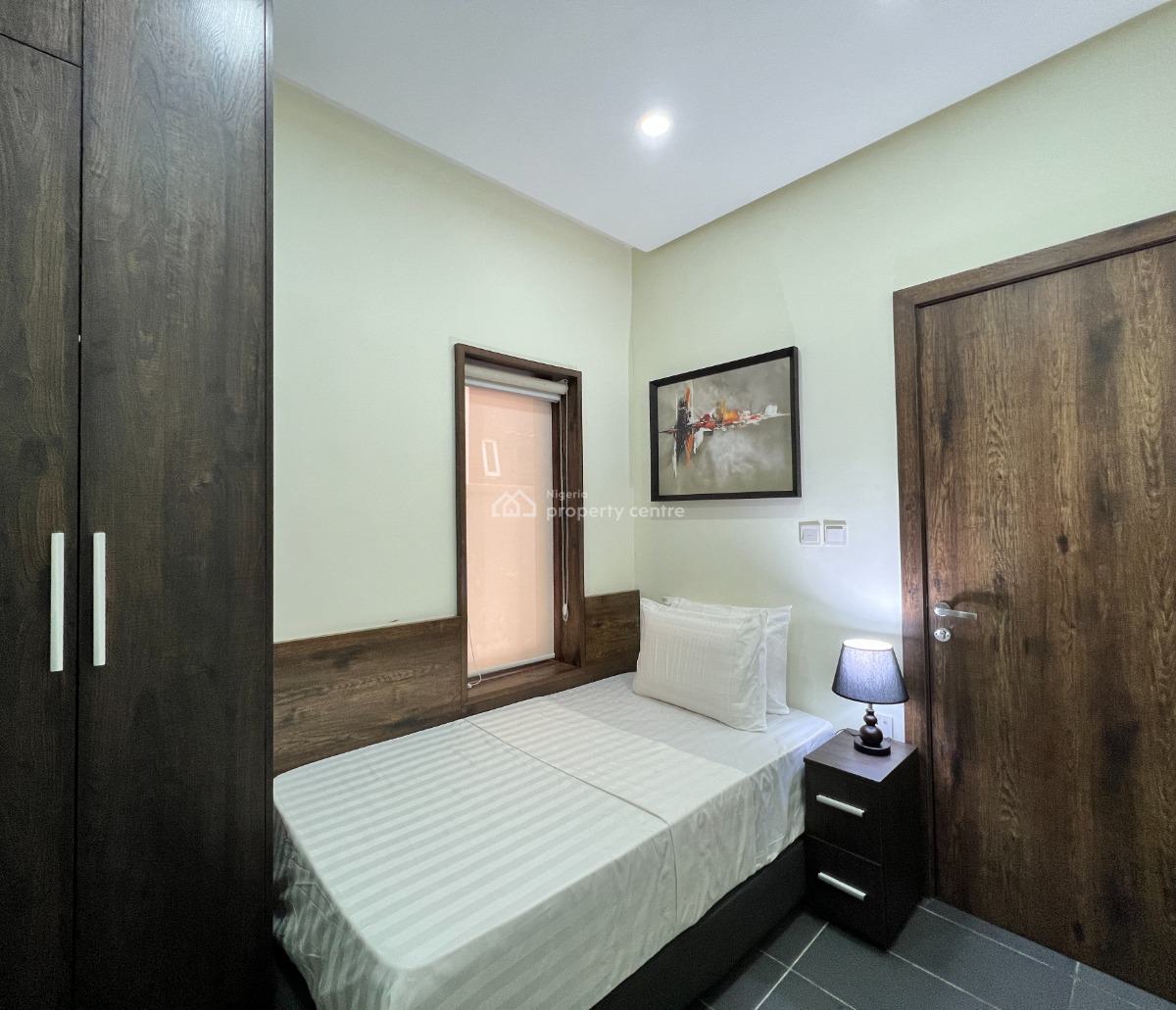 2 Bedroom Apartment, 19, Enahoro Crescent,new Road Just Before Chevron Traffic Light., Lekki, Lagos, Flat / Apartment Short Let