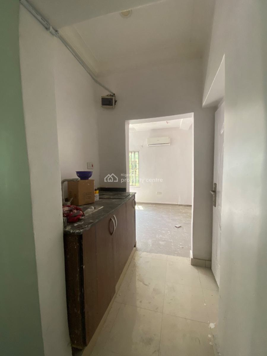 Unique Studio Room with Small Palour & Balcony, Chevron, Lekki, Lagos, Flat / Apartment for Rent