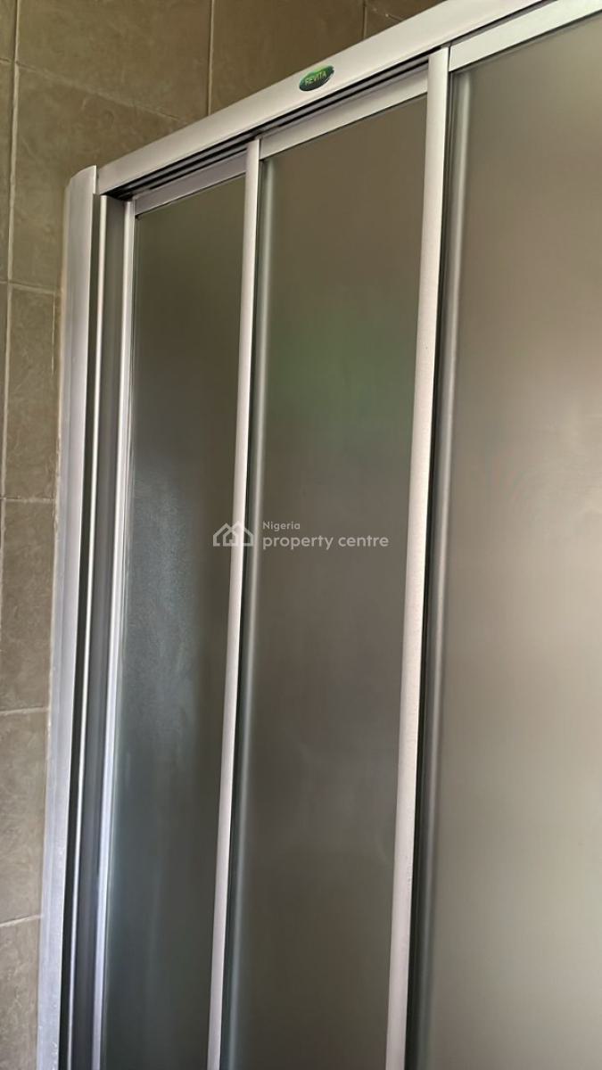 3 Bedrooms Apartment with Bq, Lekki Phase 1, Lekki, Lagos, Flat / Apartment for Sale