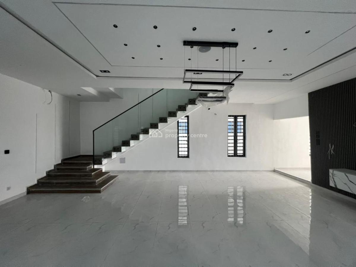 5 Bedrooms Detached Duplex, Mobile Road, Ajah, Lagos, Detached Duplex for Sale