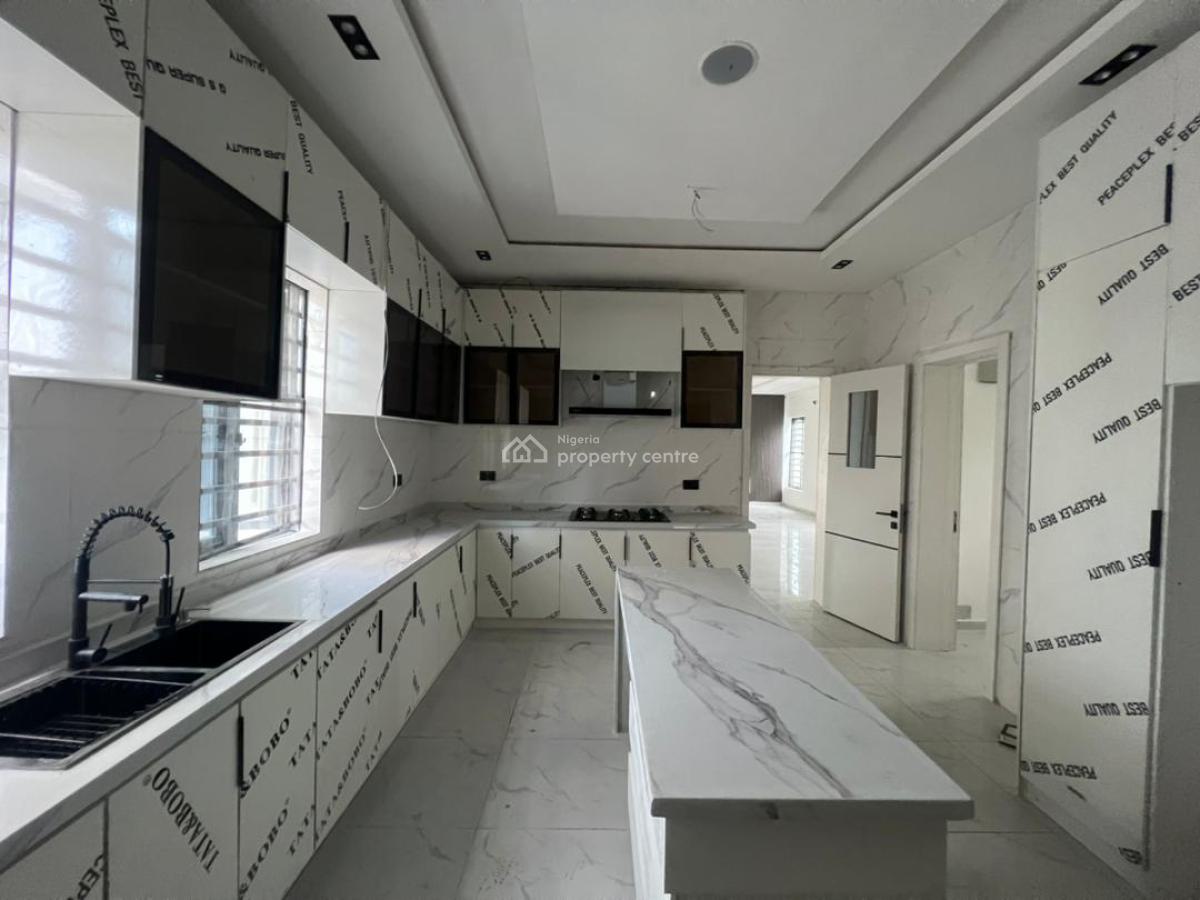5 Bedrooms Detached Duplex, Mobile Road, Ajah, Lagos, Detached Duplex for Sale