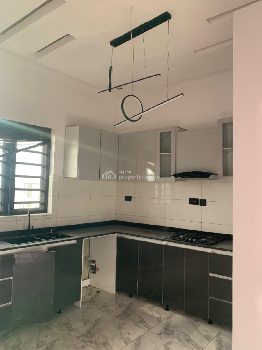 Luxurious 2 Bedroom All Rooms En-suite in an Estate, Ikate, Lekki, Lagos, Flat / Apartment for Rent