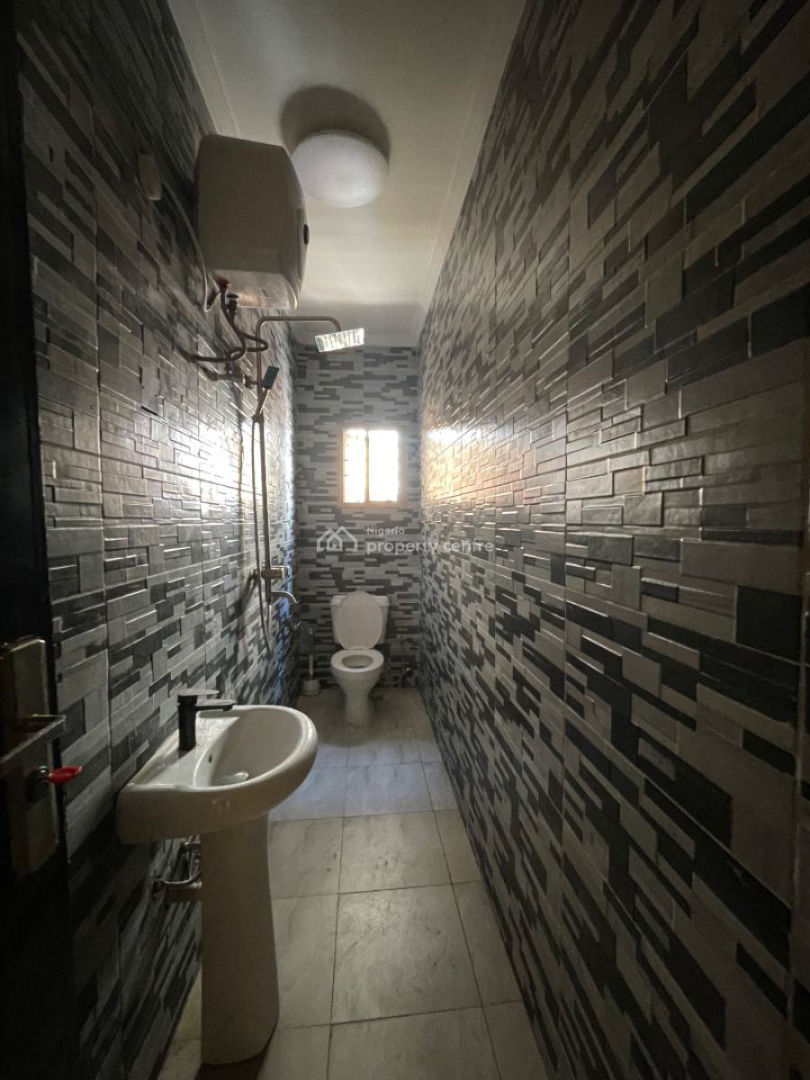 3 Bedroom Duplex Available Commercial Acceptable, Lekki Phase 1, Lekki, Lagos, Terraced Duplex for Rent