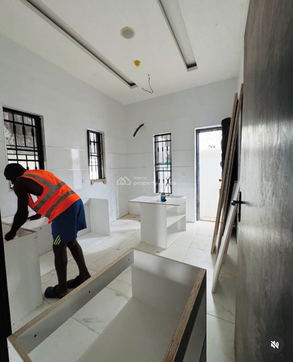 Exquisitely Built  4 Bedroom Fully Detached Duplex with Bq, Surulere, Lagos, Detached Duplex for Sale