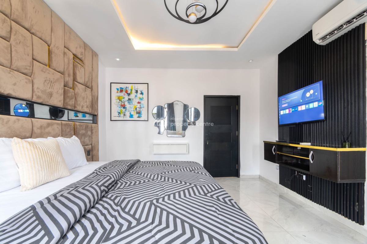 Newly Opened 2 Bedroom Apartment, Freedom Way, Lekki Phase 1, Lekki, Lagos, Flat / Apartment Short Let