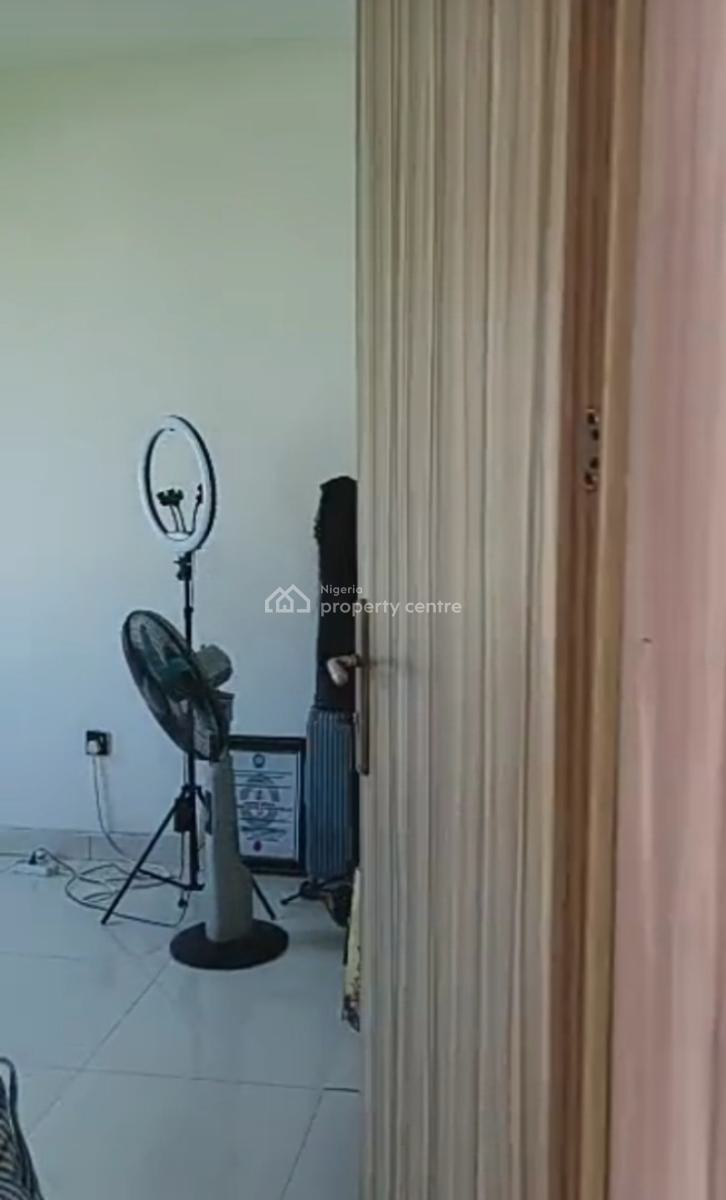 Modern 2 Bedroom Apartment { Video}, After Roundabout Orchid Road, Lekki, Lagos, Flat / Apartment for Rent