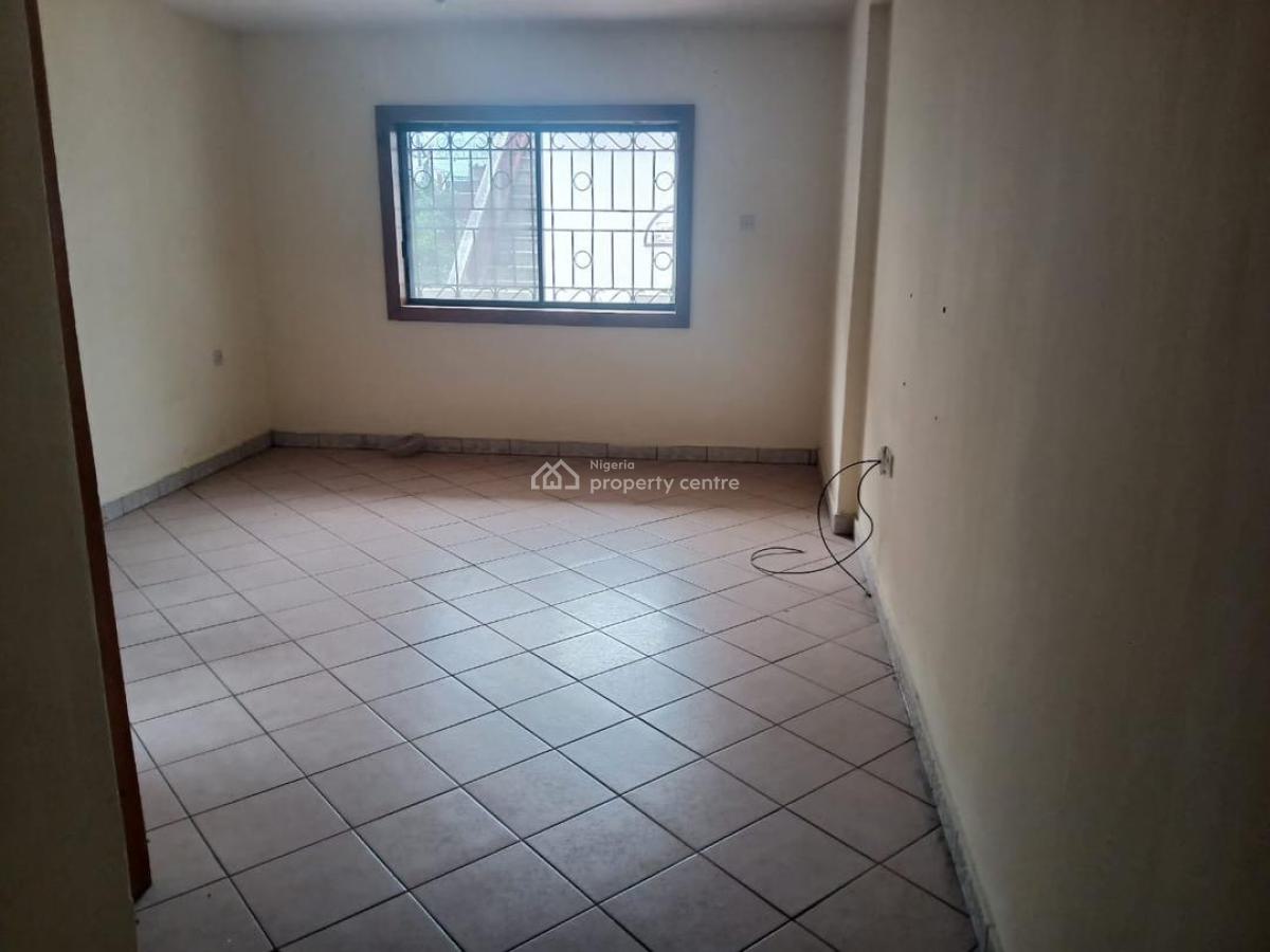 3 Bedroom Flat with a Room Bq on The Ground Floor, 2nd Avenue, Estate, Ikoyi, Lagos, Flat / Apartment for Rent
